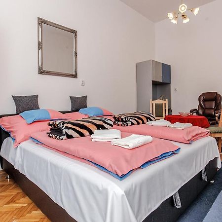Arany Csillag Apartman Eger Exterior foto